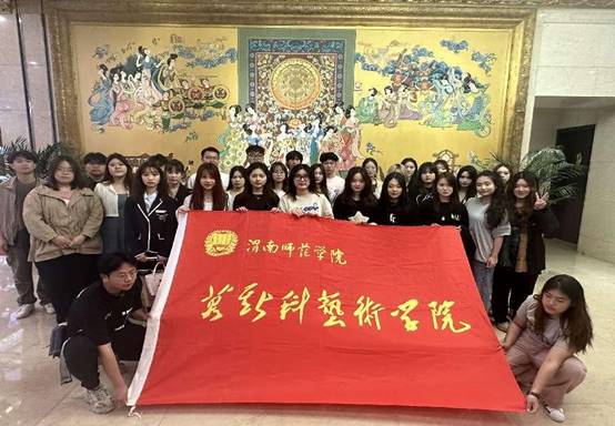 _cgi-bin_mmwebwx-bin_webwxgetmsgimg__&MsgID=8422190526790567445&skey=@crypt_4a6b4e60_d145a8b420d2ce7fd4c2142213104fb3&mmweb_appid=wx_webfilehelper